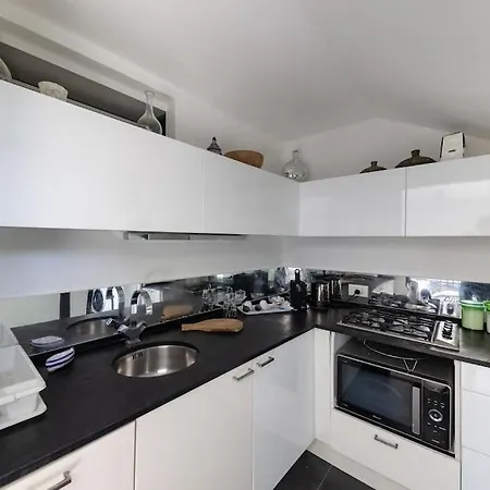 Lemon House, * 카프리